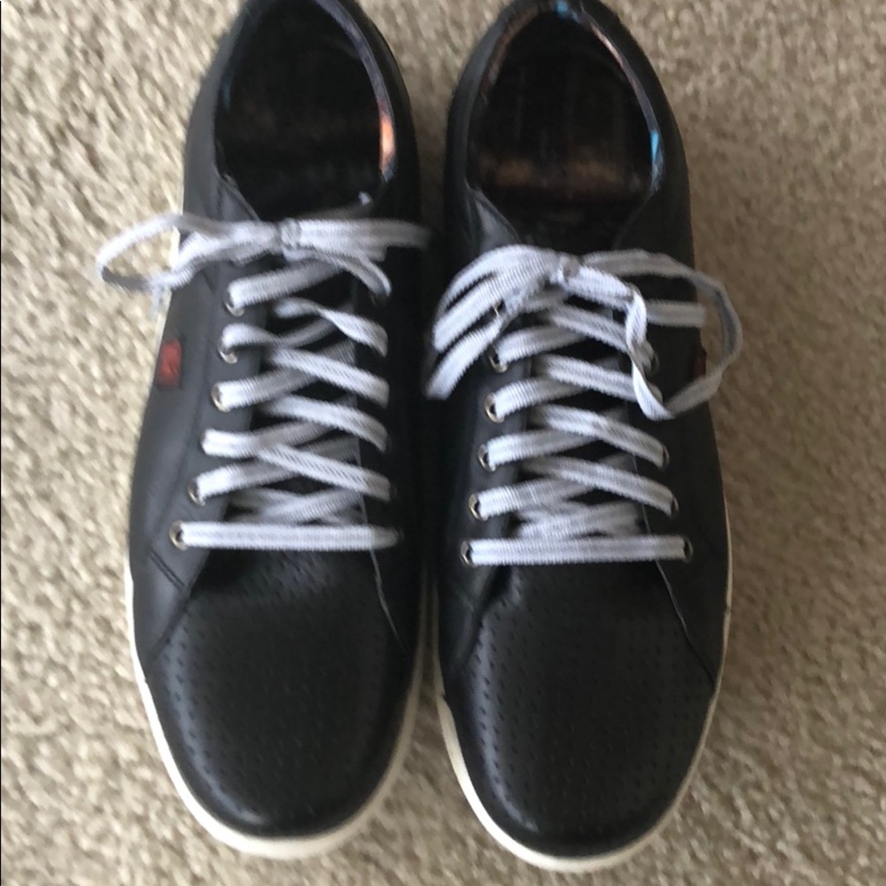 Men’s black Sandro Republic sneaker shoes